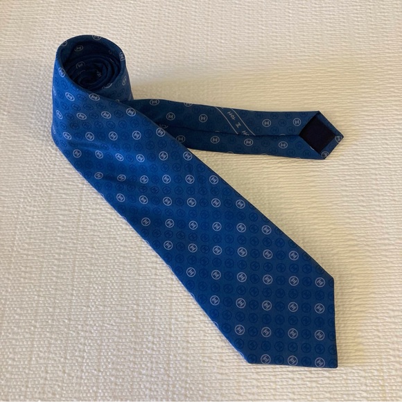 Chanel Paris Men’s Tie. Monogrammed Luxury 100%Silk. Designer, Luxury. Blue 56in - Picture 1 of 7